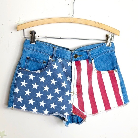 FOREVER 21 American flag denim shorts - Picture 8 of 8